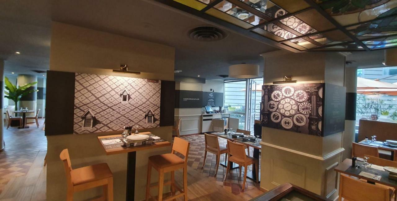 贝桑松宜必思酒店 外观 照片